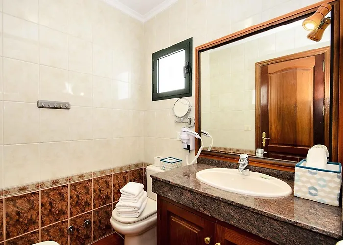 Adelina Villa Punta Mujeres